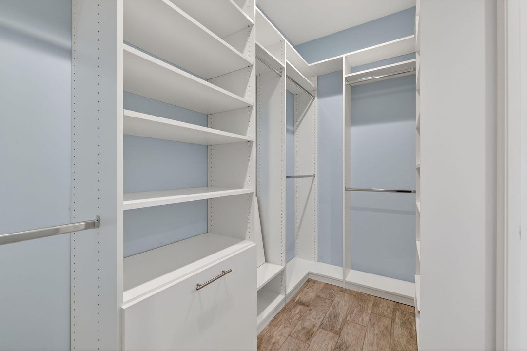 En Venta: $799,990 (3 camas, 3 baños, 2493 Pies cuadrados)