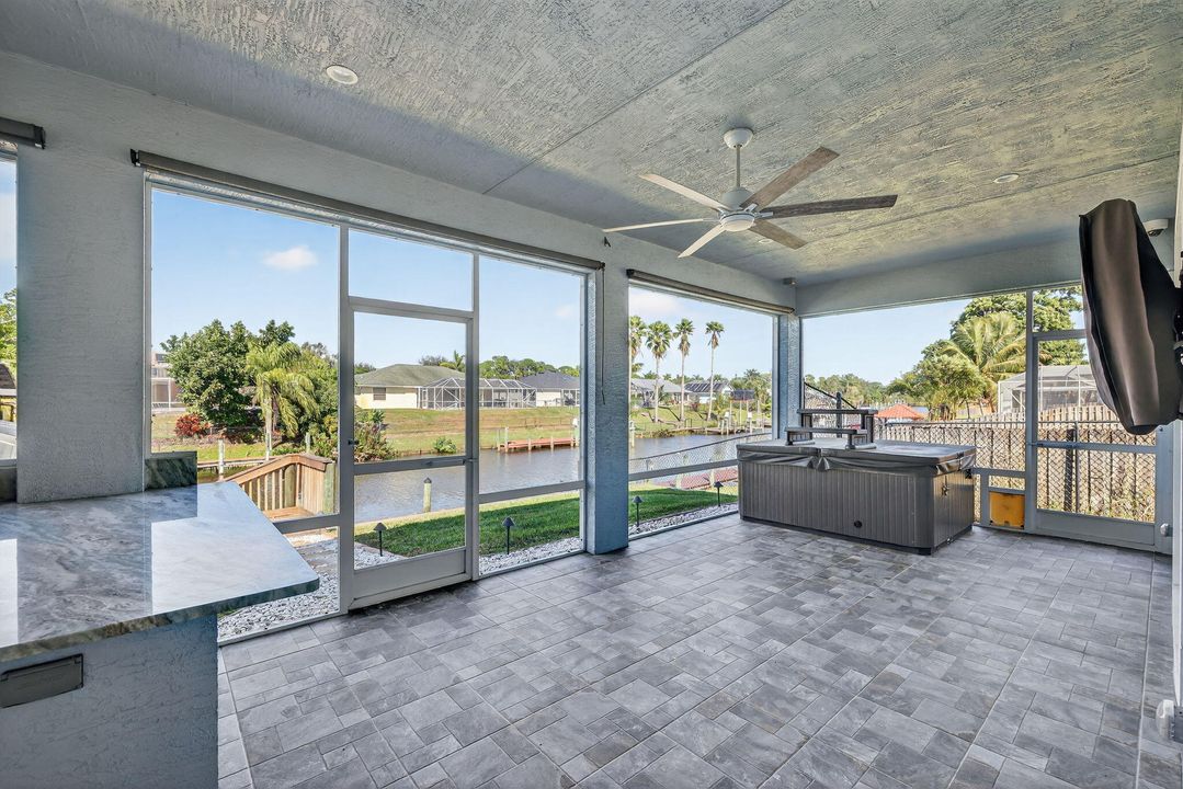 En Venta: $799,990 (3 camas, 3 baños, 2493 Pies cuadrados)