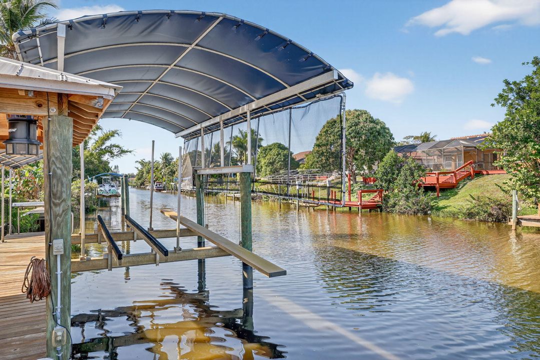 En Venta: $799,990 (3 camas, 3 baños, 2493 Pies cuadrados)