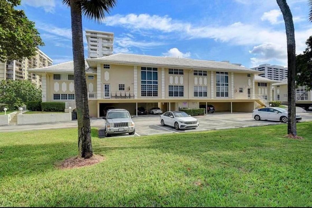 For Rent: $6,500 (2 beds, 2 baths, 1559 Square Feet)