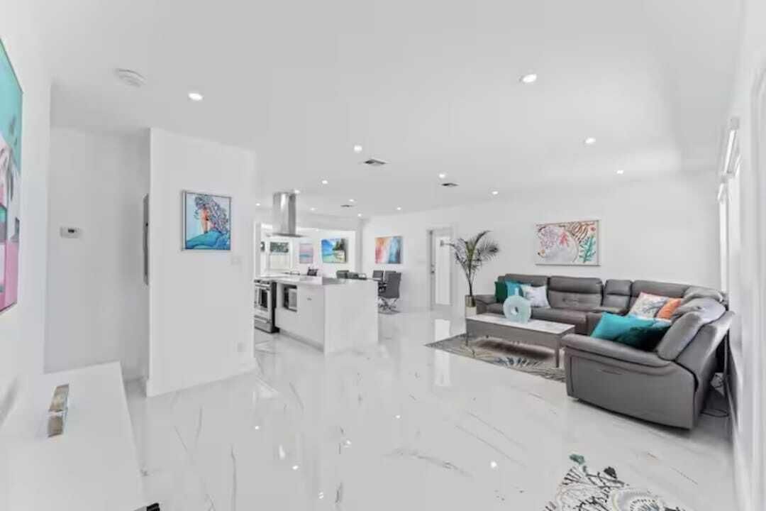 En Venta: $850,000 (3 camas, 2 baños, 1535 Pies cuadrados)