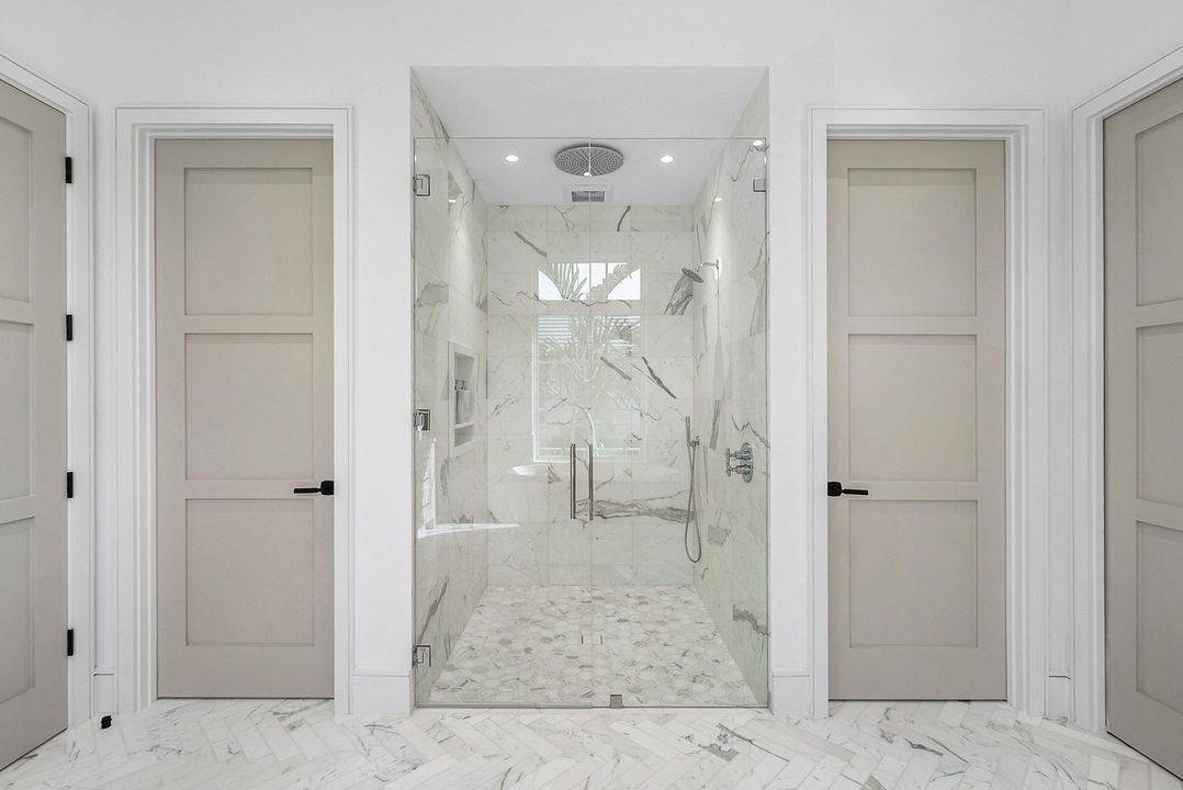 For Sale: $8,995,000 (6 beds, 6 baths, 4928 Square Feet)