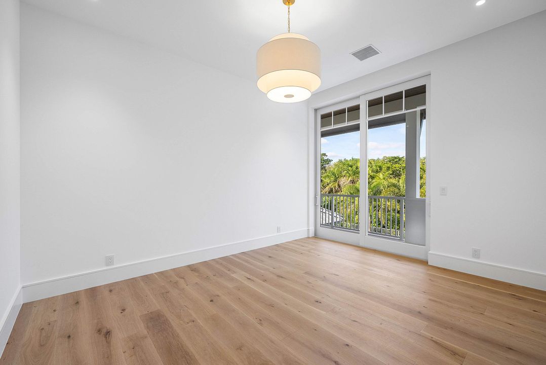 For Sale: $8,995,000 (6 beds, 6 baths, 4928 Square Feet)