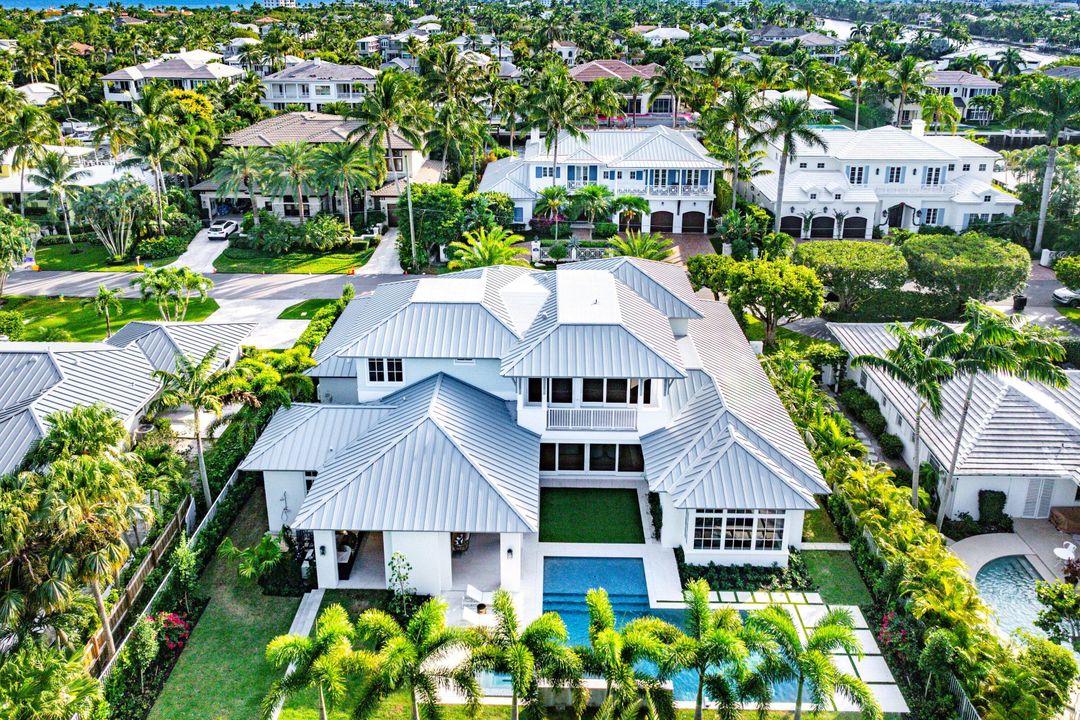For Sale: $8,995,000 (6 beds, 6 baths, 4928 Square Feet)