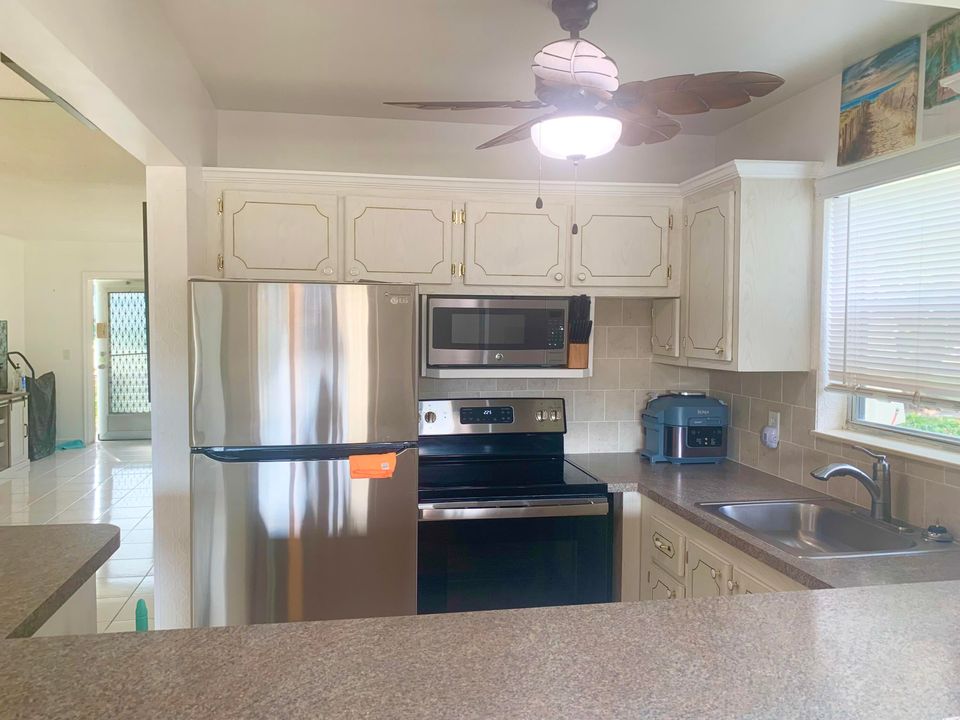 В аренду: $1,550 (1 спален, 2 ванн, 646 Квадратных фут)