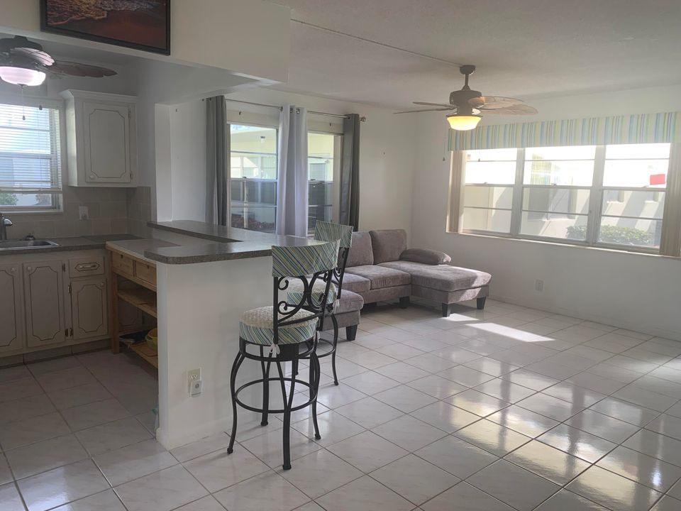 В аренду: $1,550 (1 спален, 2 ванн, 646 Квадратных фут)