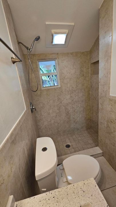 В аренду: $1,575 (1 спален, 1 ванн, 400 Квадратных фут)