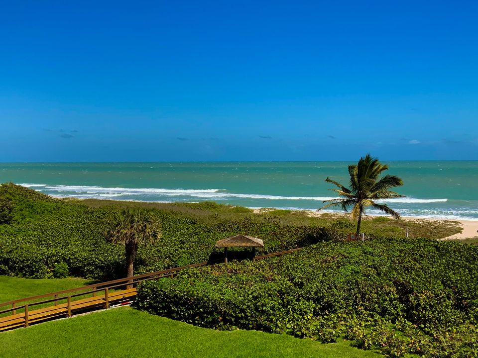 For Rent: $2,800 (2 beds, 2 baths, 1040 Square Feet)