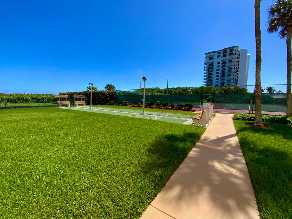 For Rent: $2,800 (2 beds, 2 baths, 1040 Square Feet)