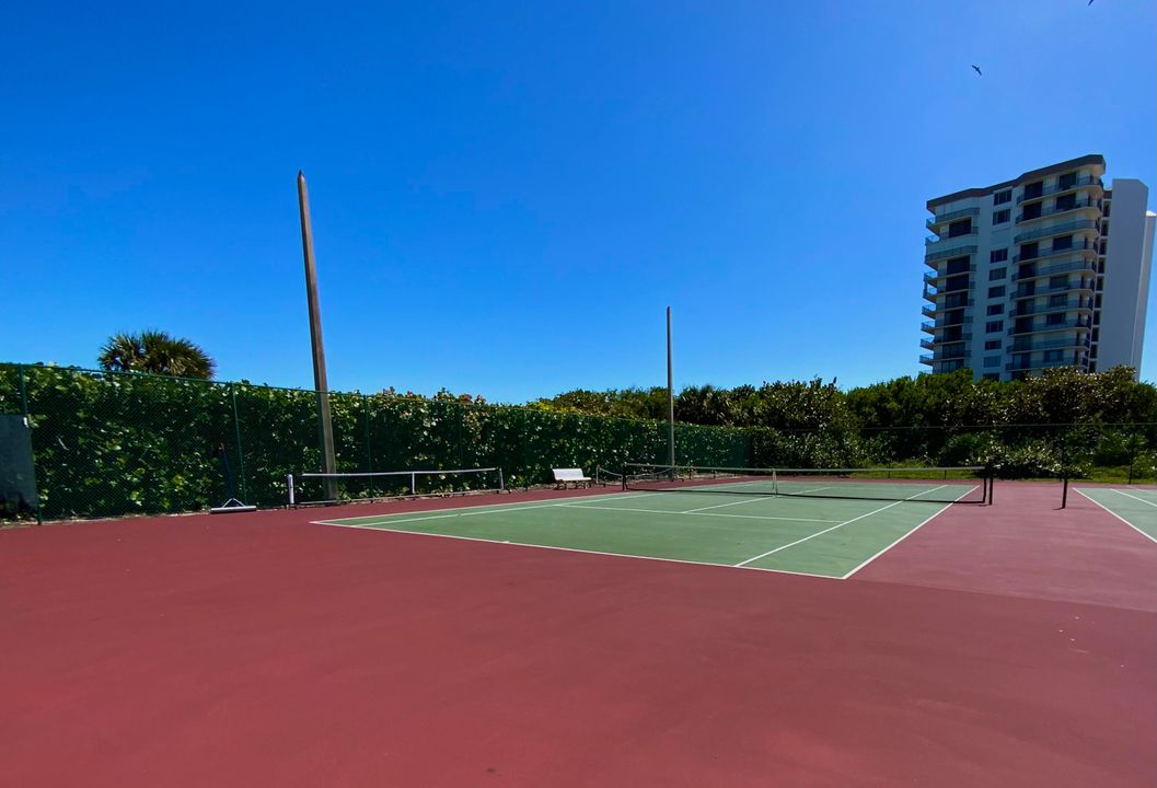 For Rent: $2,800 (2 beds, 2 baths, 1040 Square Feet)