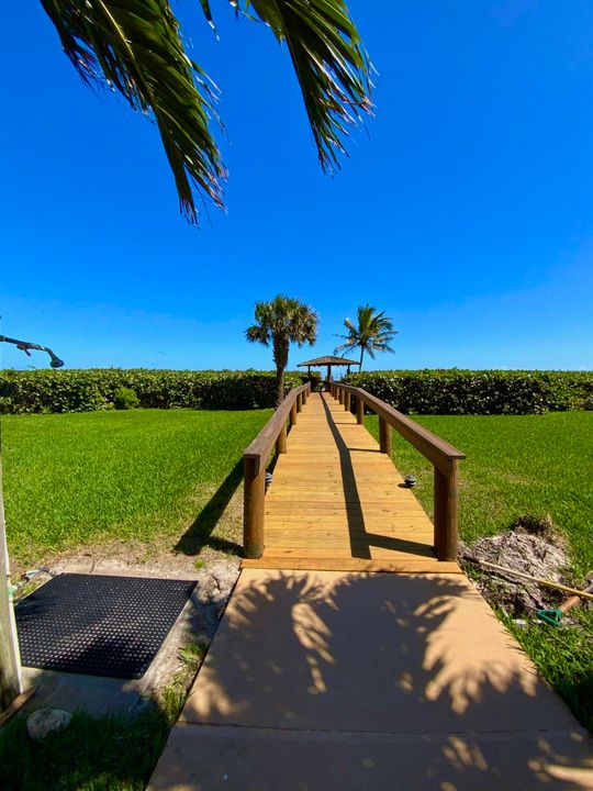 For Rent: $2,800 (2 beds, 2 baths, 1040 Square Feet)