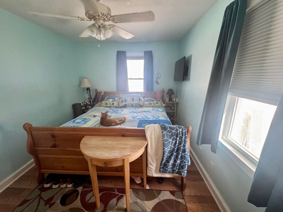 На продажу: $389,000 (3 спален, 2 ванн, 1102 Квадратных фут)