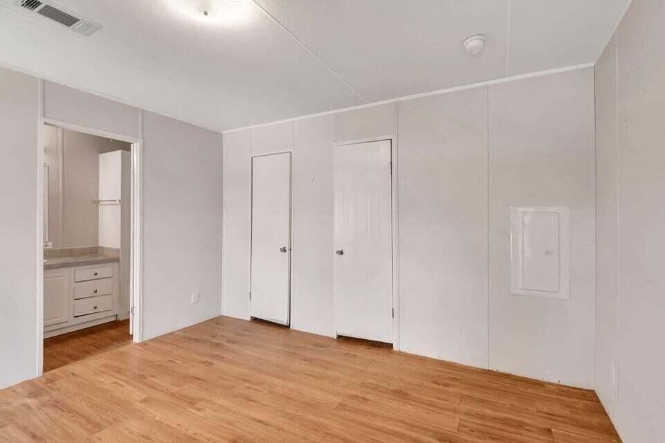 待售: $129,990 (2 贝兹, 2 浴室, 840 平方英尺)