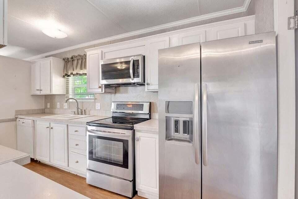 待售: $129,990 (2 贝兹, 2 浴室, 840 平方英尺)