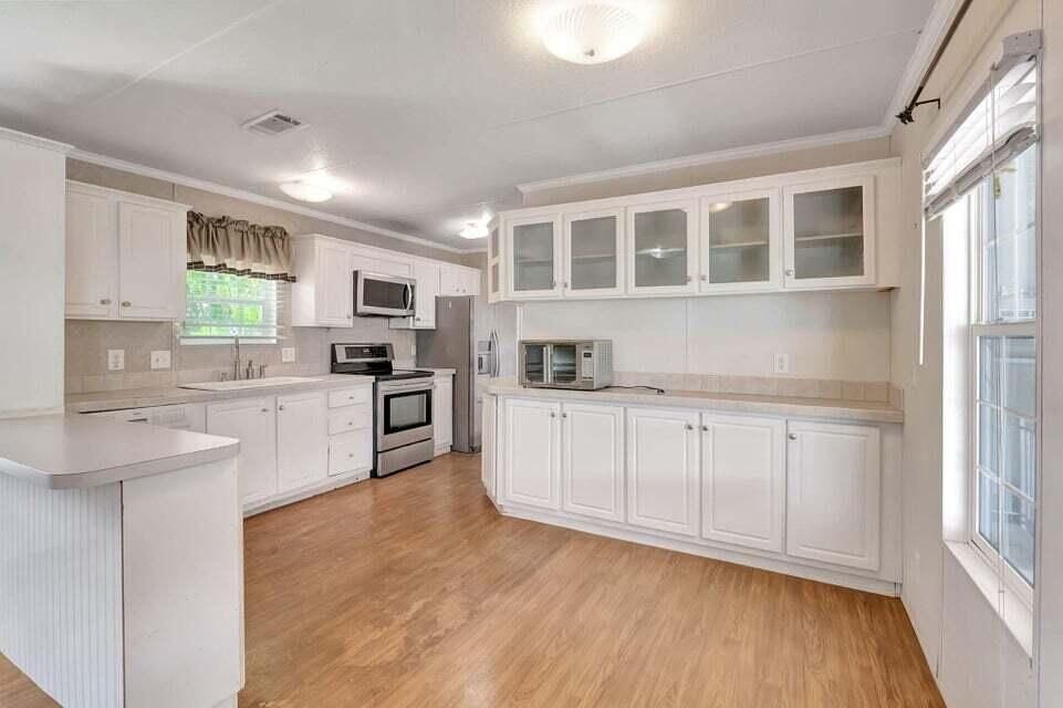 待售: $129,990 (2 贝兹, 2 浴室, 840 平方英尺)