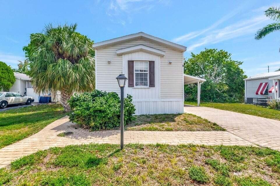 待售: $129,990 (2 贝兹, 2 浴室, 840 平方英尺)