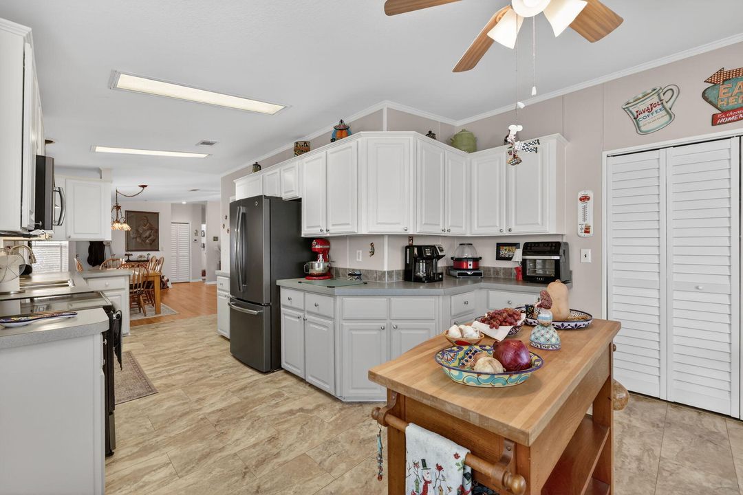 For Sale: $129,900 (3 beds, 2 baths, 1848 Square Feet)