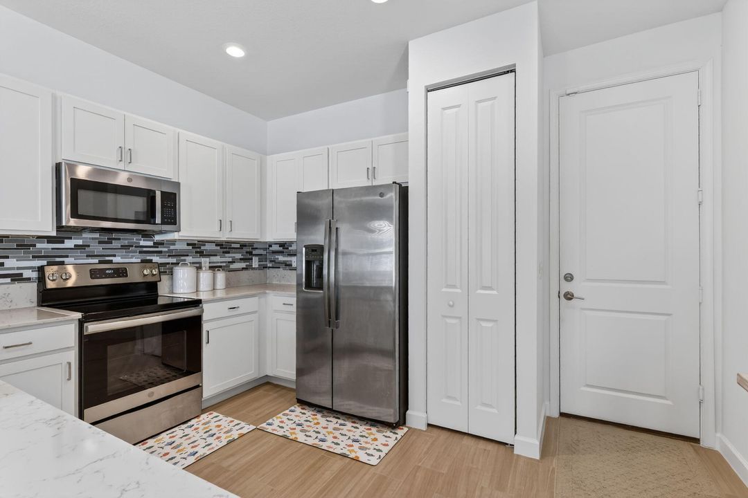 En Venta: $474,900 (4 camas, 2 baños, 1743 Pies cuadrados)