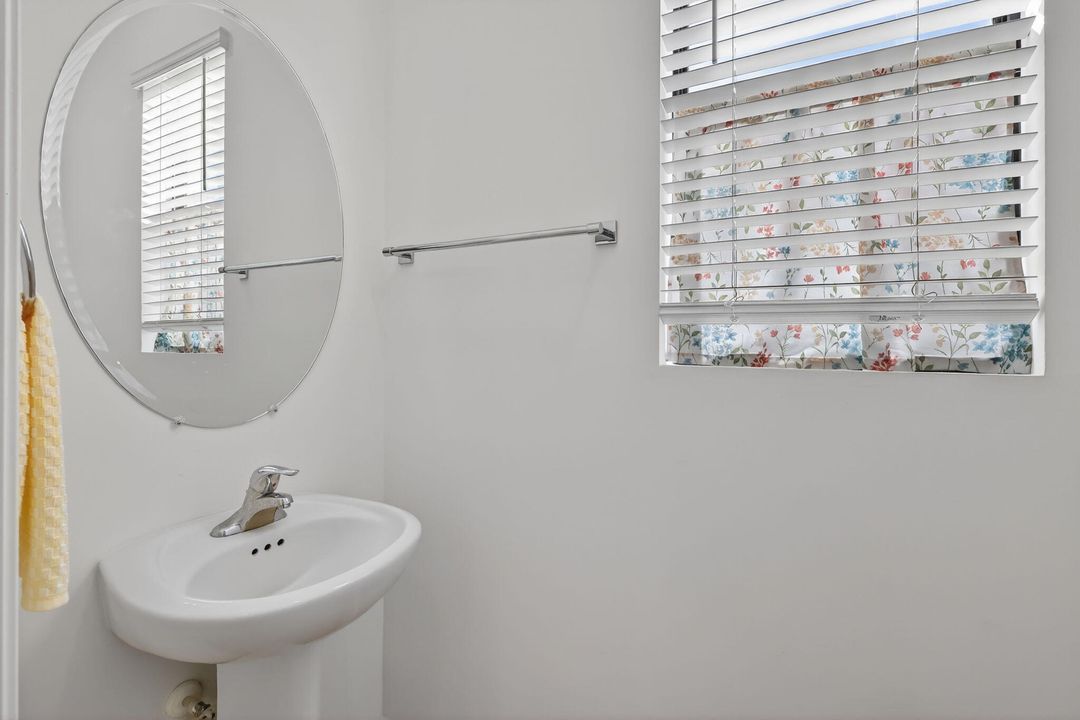 En Venta: $474,900 (4 camas, 2 baños, 1743 Pies cuadrados)