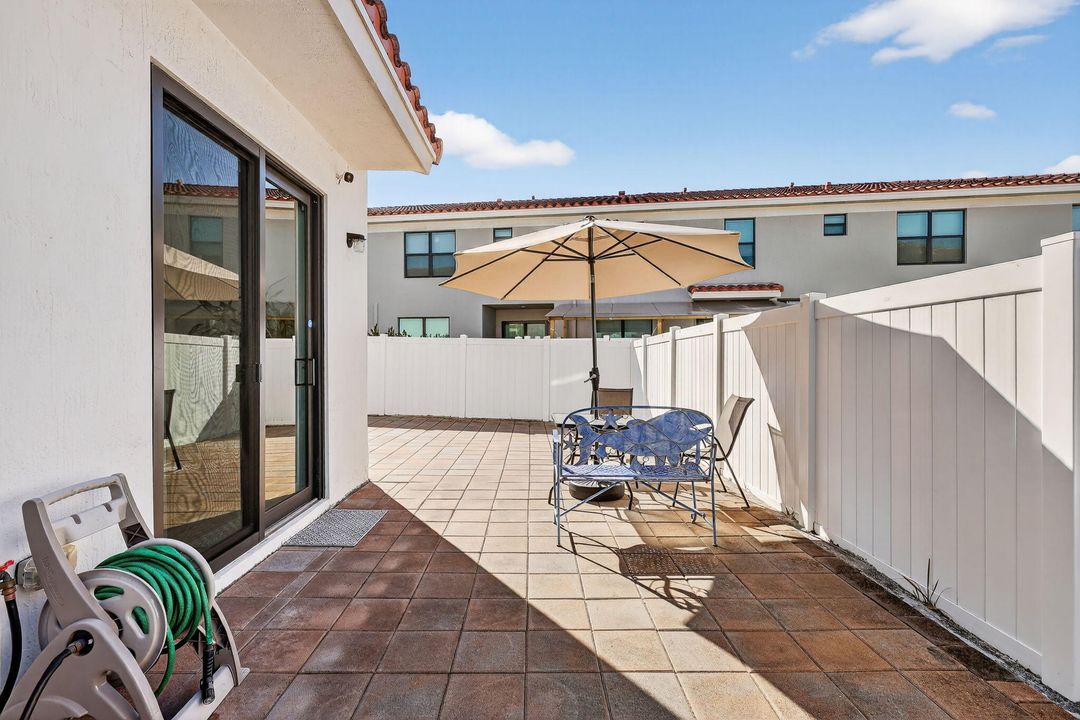 En Venta: $474,900 (4 camas, 2 baños, 1743 Pies cuadrados)