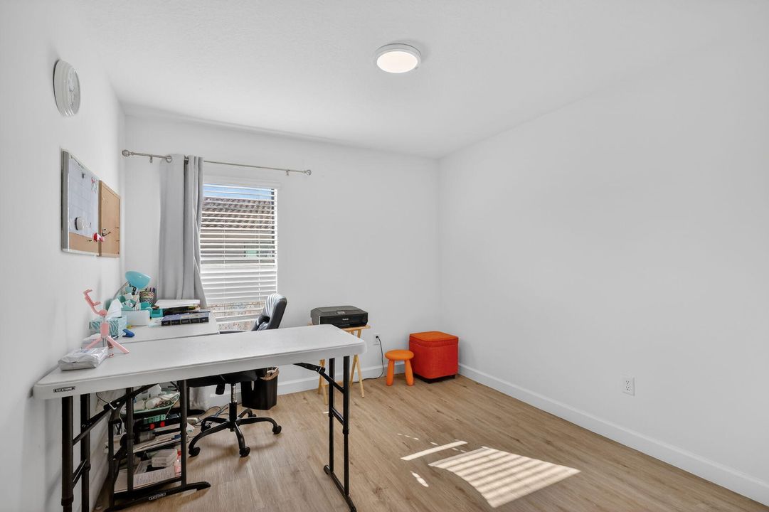 En Venta: $474,900 (4 camas, 2 baños, 1743 Pies cuadrados)