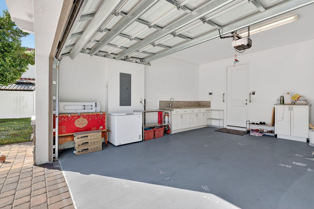 En Venta: $474,900 (4 camas, 2 baños, 1743 Pies cuadrados)