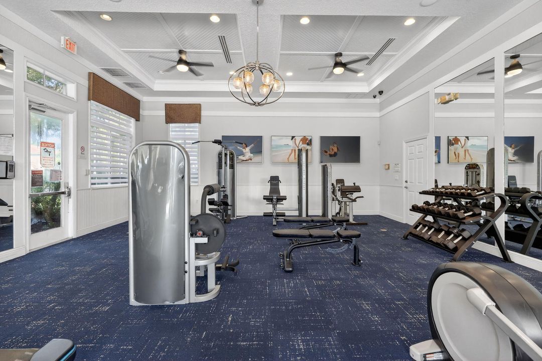 En Venta: $474,900 (4 camas, 2 baños, 1743 Pies cuadrados)