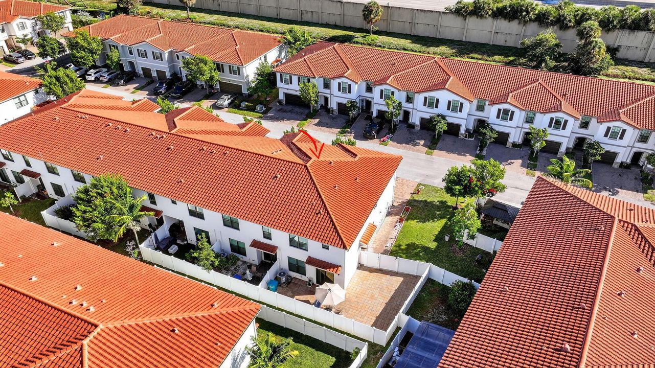 En Venta: $474,900 (4 camas, 2 baños, 1743 Pies cuadrados)