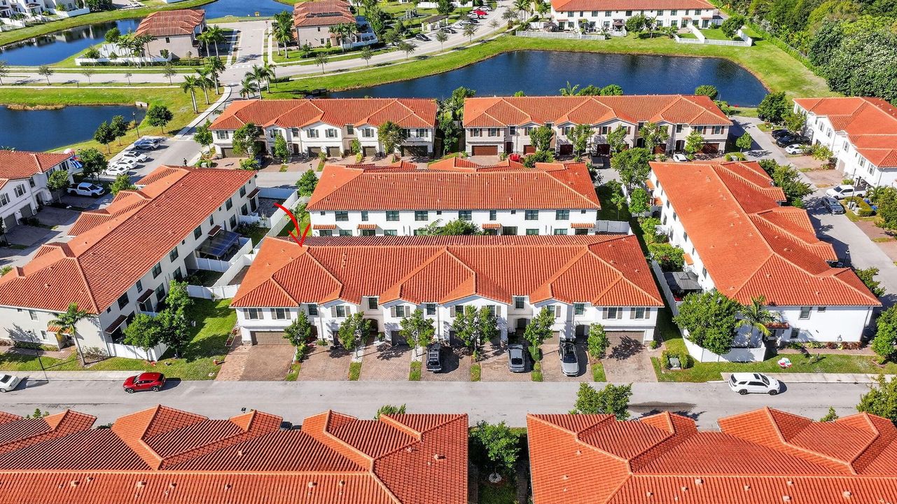 En Venta: $474,900 (4 camas, 2 baños, 1743 Pies cuadrados)