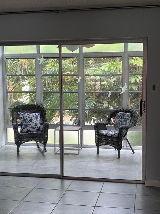 На продажу: $178,500 (2 спален, 2 ванн, 1078 Квадратных фут)