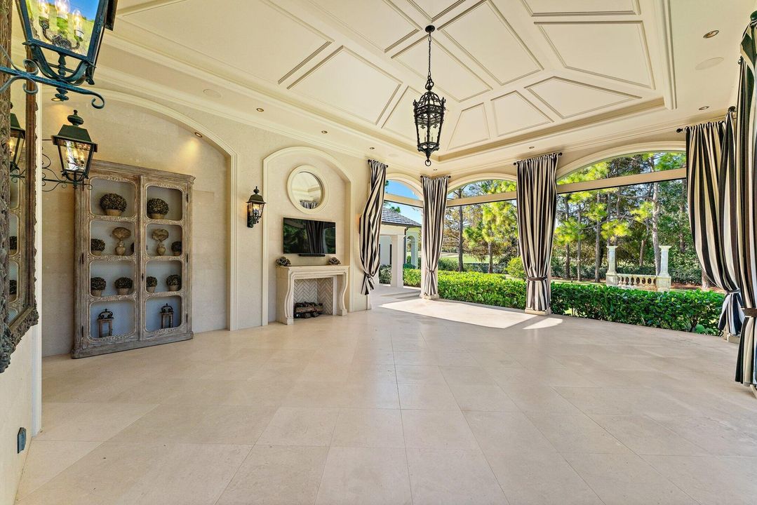 待售: $26,500,000 (6 贝兹, 8 浴室, 10401 平方英尺)