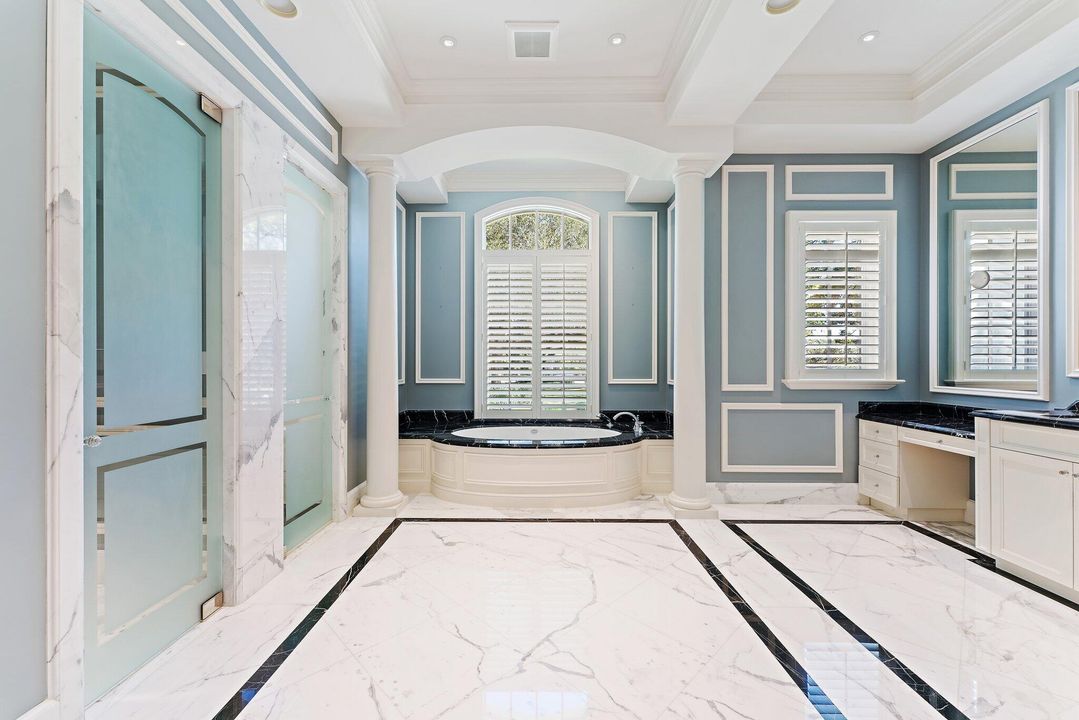 待售: $26,500,000 (6 贝兹, 8 浴室, 10401 平方英尺)