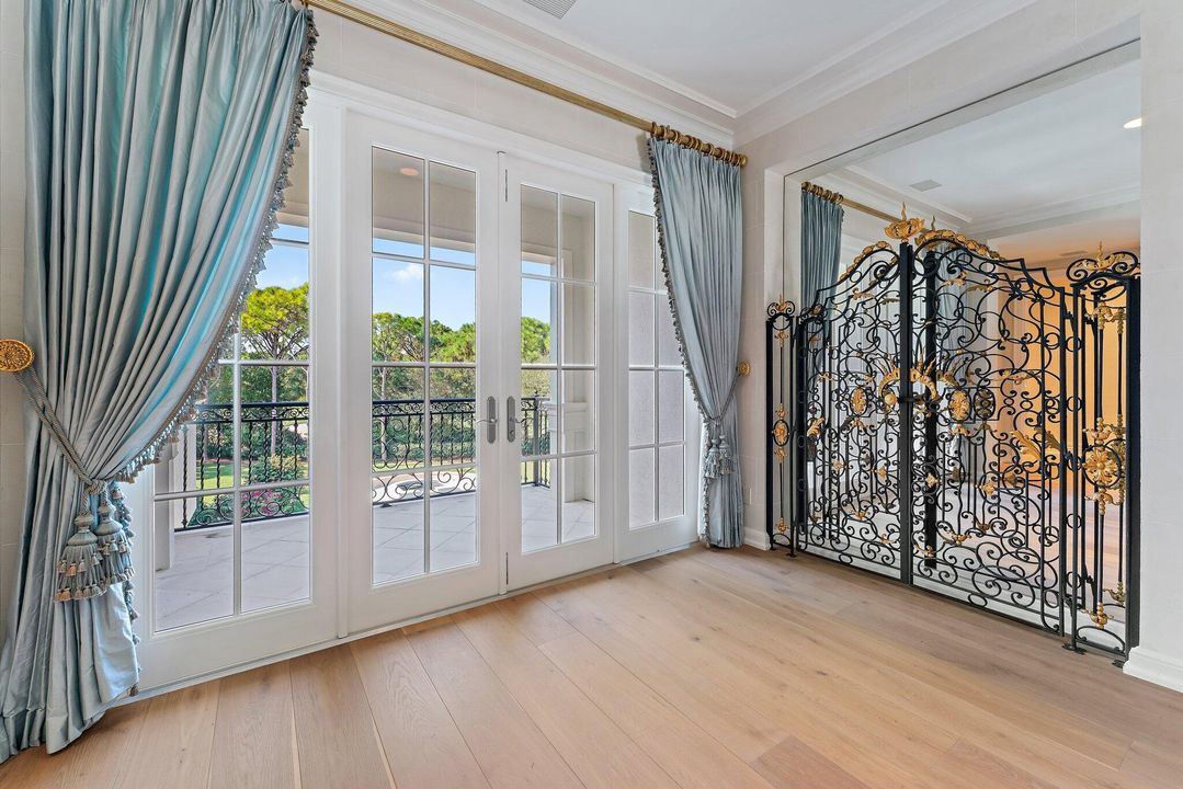 待售: $26,500,000 (6 贝兹, 8 浴室, 10401 平方英尺)