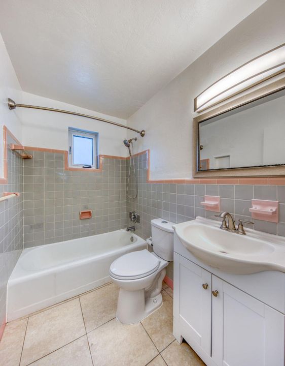 В аренду: $1,750 (1 спален, 1 ванн, 750 Квадратных фут)