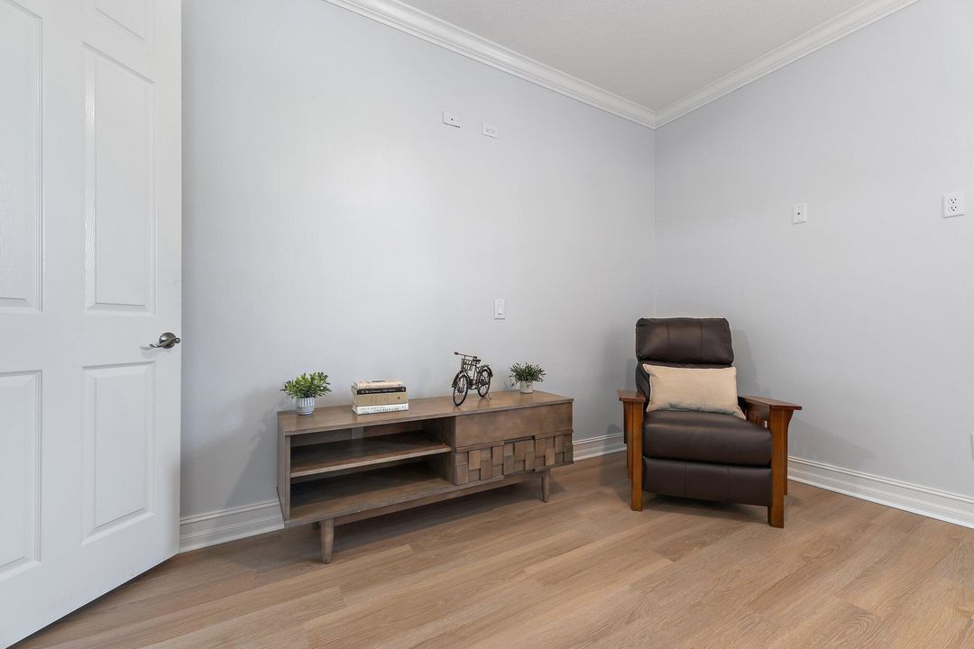 For Sale: $349,900 (3 beds, 2 baths, 1920 Square Feet)