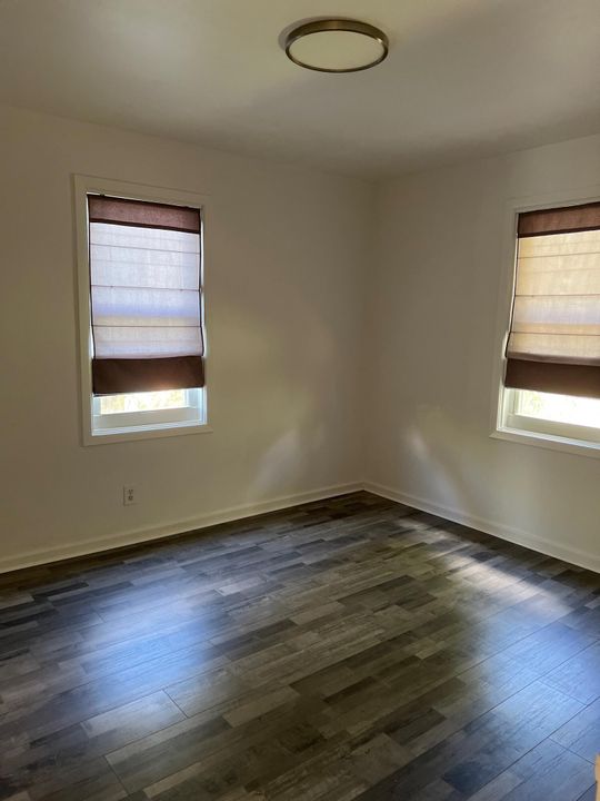 В аренду: $2,200 (2 спален, 1 ванн, 956 Квадратных фут)