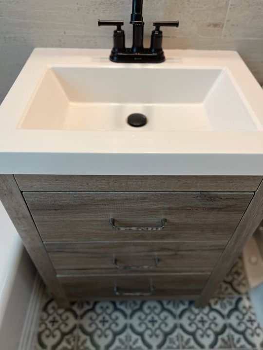 В аренду: $2,200 (2 спален, 1 ванн, 956 Квадратных фут)