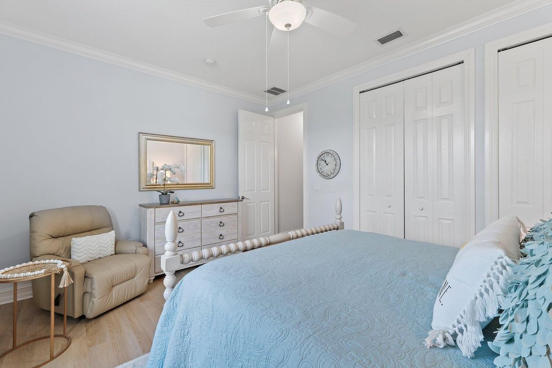 For Sale: $349,900 (3 beds, 2 baths, 1920 Square Feet)