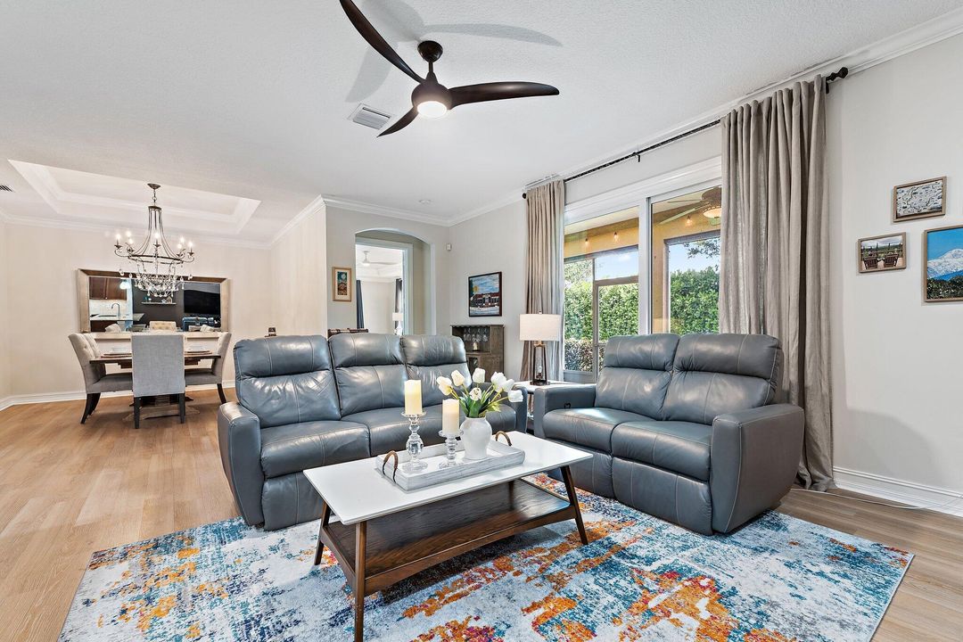 For Sale: $349,900 (3 beds, 2 baths, 1920 Square Feet)