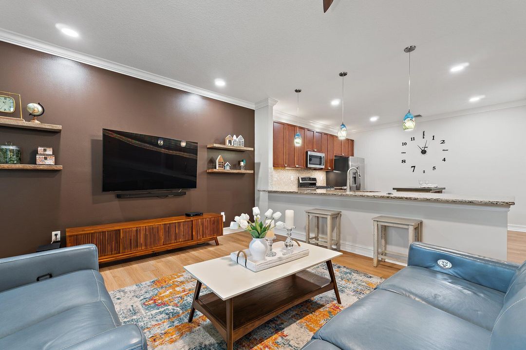 For Sale: $349,900 (3 beds, 2 baths, 1920 Square Feet)