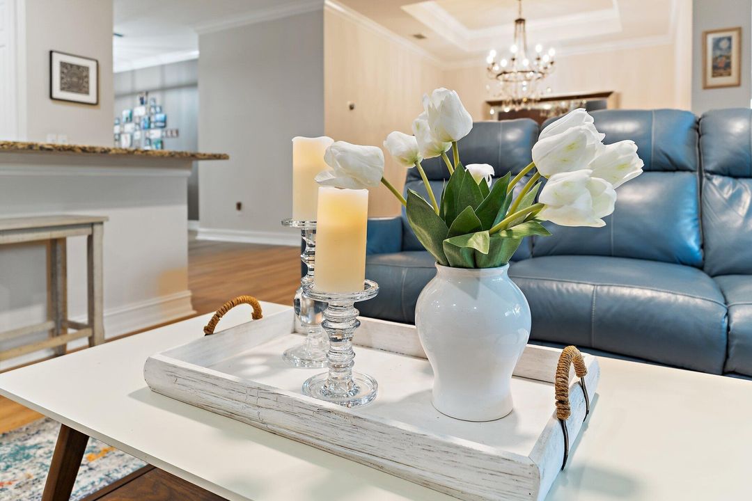 For Sale: $349,900 (3 beds, 2 baths, 1920 Square Feet)