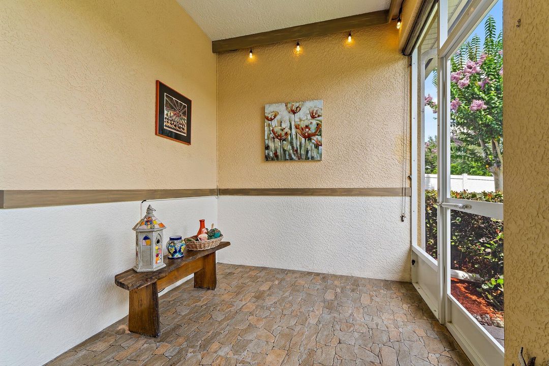 For Sale: $349,900 (3 beds, 2 baths, 1920 Square Feet)