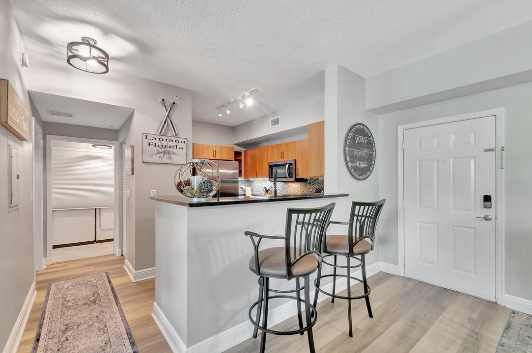 На продажу: $399,800 (3 спален, 2 ванн, 1515 Квадратных фут)