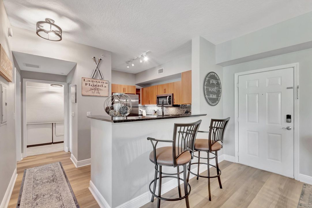 На продажу: $399,800 (3 спален, 2 ванн, 1515 Квадратных фут)