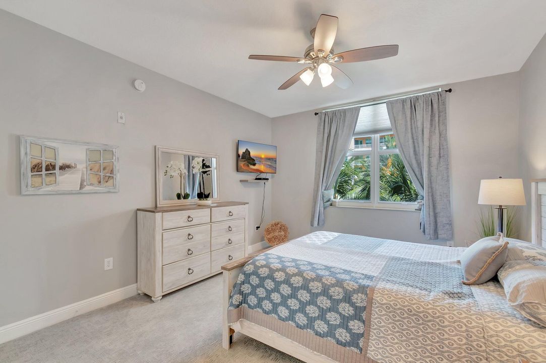 На продажу: $399,800 (3 спален, 2 ванн, 1515 Квадратных фут)