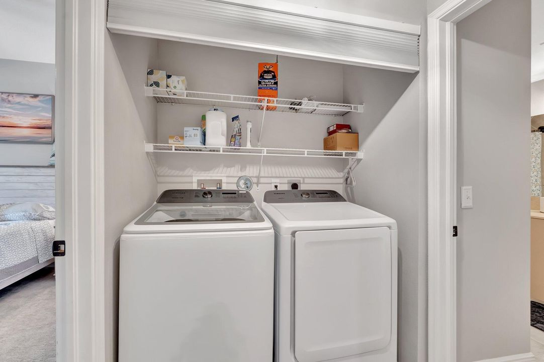 На продажу: $399,800 (3 спален, 2 ванн, 1515 Квадратных фут)