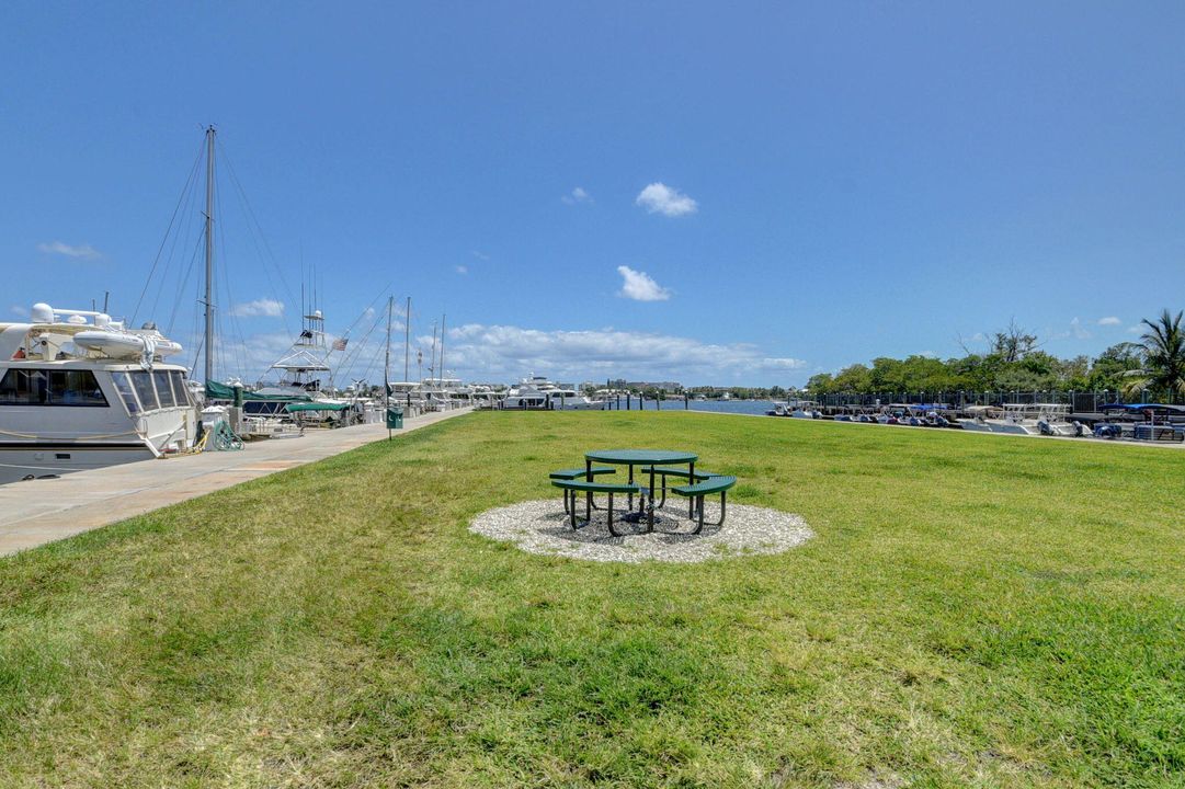 На продажу: $399,800 (3 спален, 2 ванн, 1515 Квадратных фут)