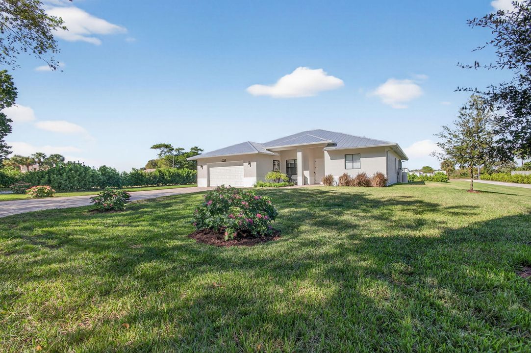 待售: $1,049,000 (4 贝兹, 2 浴室, 2205 平方英尺)