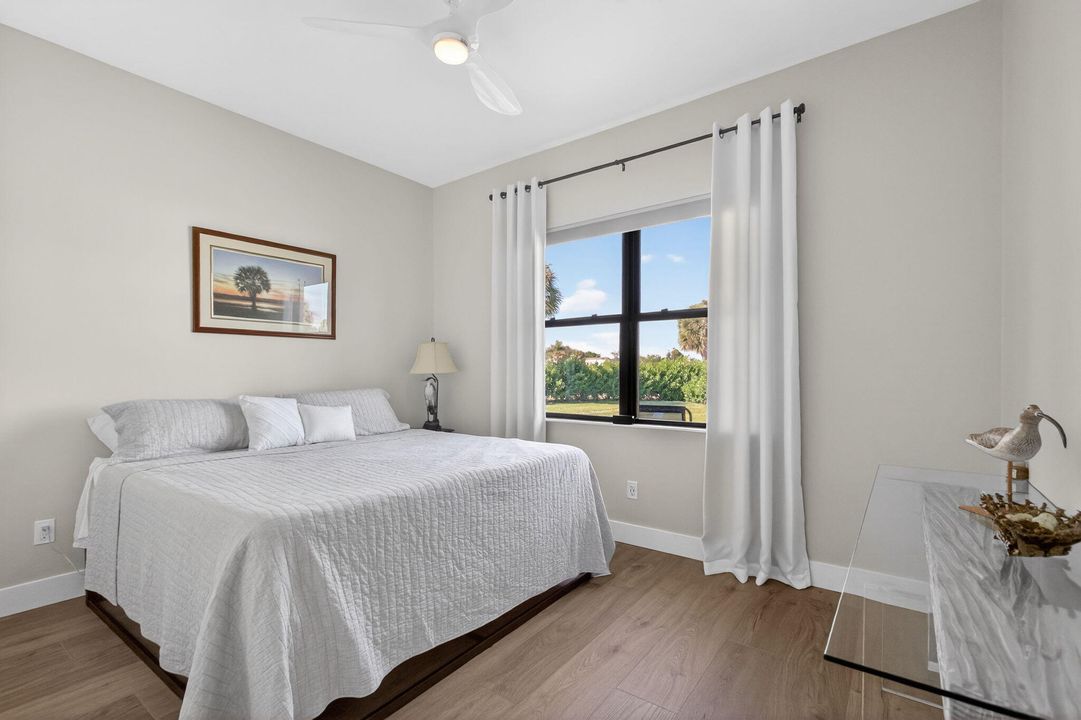 待售: $1,049,000 (4 贝兹, 2 浴室, 2205 平方英尺)