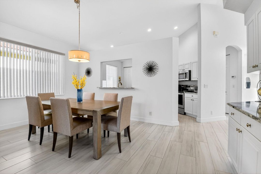 En Venta: $450,000 (3 camas, 2 baños, 1599 Pies cuadrados)